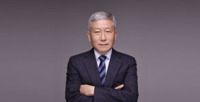 올해 1.5兆 레고켐바이오, 그래도 신발끈 조이는 김용주