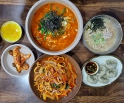 깊고 진한 국물에 온몸이 후끈! 수목칼국수