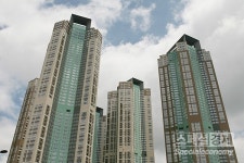 일산 요진와이시티, 사립학교 내세운 사기분양 의혹[전말]