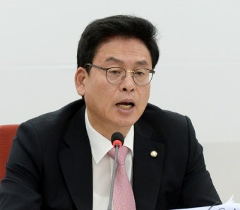 정우택 
