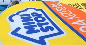 미니스톱 인수전 뛰어든 롯데 vs 신세계, 편의점 사업 강화 높이는 찬스↑