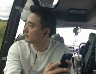 '화제' 지극히 평범한 일상의 아우라, 홍정도 대표 화제 속 한 장의 사진 '시선 집중'
