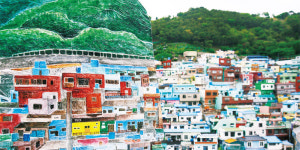 익숙한 남자와             낯선 부산 산책