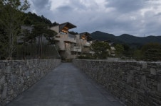 [HOTEL] 꽃내음 가득한 호캉스