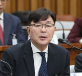 김영재, 그날의 의혹 묻는 질문에...