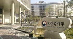 복지부, 환자 부담 큰 비급여 항목 대폭 손본다