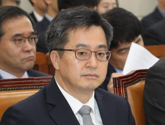 김동연 부총리 “일자리 자금 지원 한 해만 하고 끝나지 않을 것”
