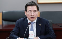 김용범 
