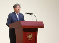 윤석헌 원장 “더 나은 20년 향한 여정 시작”