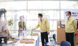 국세청장, 성남세무서 깜짝 방문…영세납세자 잘 지원해주세요