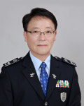 정윤성 부산 용당세관장 취임...부산항 물류허브 도약위해 적극 지원할 것
