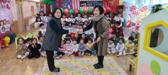 프라디움어린이집, 고사리 손으로 모은 사랑의 성금 기탁...나눔은 사랑입니다