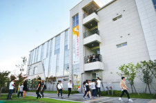 끝없이 발전하며 세계로 뻗어나가는 인천재능대