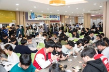 강원대, 중간고사 응원 ‘야식마차’ 행사