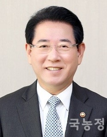 김영록 농식품부 장관 '사퇴', 전남도지사 선거 출마