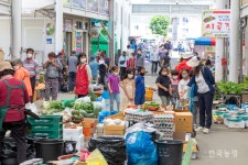 [오일장을 맛보다]③ 자세히 오래 머물면 보이는 작은 장, 인월 오일장