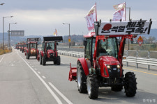 전봉준투쟁단 트랙터 윤석열 탄핵 마침표 찍는다