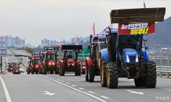 전봉준투쟁단 트랙터 윤석열 탄핵 마침표 찍는다