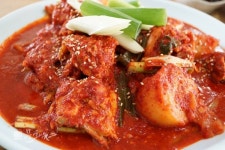 여름철 여행객의 입맛을 사로잡은 고양시 행주산성 맛집