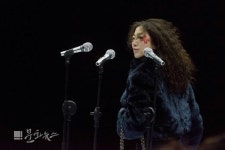 [문화's 픽업] 성북동비둘기, '한남대로 158' 개관 기념 첫 작품 '메디아 온 미디어'