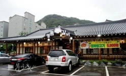 김해 관광객 증가 전통체험과 맛집 탐방 즐길 수 있어