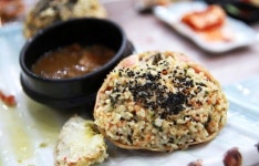 강릉 주문진 대게 맛집 미식가들의 발걸음 끊이지 않는 이유는?