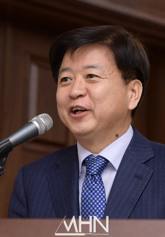 [문화포토] 마을공동체미디어 활성화방안 세미나 참석한 노웅래 국회의원