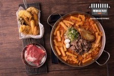 즉석떡볶이 전문점 핵볶이, 포장서비스 개시