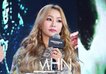 [MHN화보] '화끈한' 씨스타 효린 '강렬한 섹시 여전사'