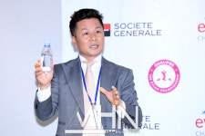 [문화포토] 에비앙챌린지 골프대회 발표회 참석한 최경재 에비앙 지사장
