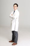 처진피부리프팅, 이중턱시술 탁월 윤스피부과의원, 송파구 문정동 개원 및 최신 인모드레이저 장비 도입