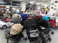 창원 출산용품 할인매장 고릴라키즈 김해점, 페도라,잉글레시나 유모차 특가 행사 진행