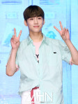 [문화포토] 마이틴 시헌 포즈는 브이!