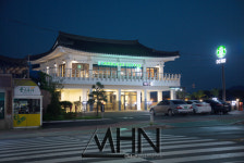 갤러리 룩스, 유영하는 삶 Floating Life 전시 개최…장보윤·함혜경 참여