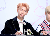 [문화포토] 방탄소년단 랩몬스터 더 잘생겨졌네~