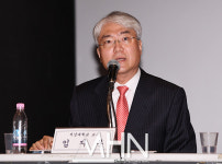 [문화포토] 혁신정책네트워크 3차 포럼 참석한 서강대학교 임지봉 교수