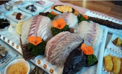 속초 횟집 맛집 스끼다시천국, 다양하고 푸짐한 스끼다시 맛볼 수 있어