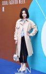 [MHN포토] 레이디제인 '봄 패션 완성은 트렌치 코트!'
