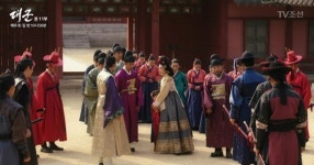 '대군' 양미경, 역적으로 몰린 윤시윤에 