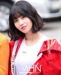 [MHN포토] 트와이스 모모 이른 아침에도 빛나는 꿀피부