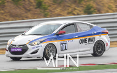 [MHN포토] 서킷에 경찰차 온 줄~(넥센스피드레이싱)