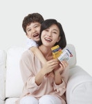 유한양행 해피홈, 밴드 모델에 장영남 발탁... 신뢰 가는 이미지와 모성애 돋보여