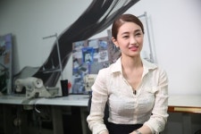 [MHN 인터뷰] 트렌드를 읽는 날카로운 분석가, 패션예술과정 박나리 전임 인터뷰