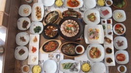 생방송 투데이 오늘 방송 맛집은? 샐러드족발-두부마라족발-튀김족발-마늘약선20첩반상