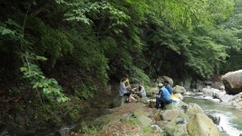 EBS 한국기행 잠시, 쉬어갈래요 4부 여름이 주렁주렁... 중년의 삼총사, 귀촌 부부, 캠핑카 여행을 떠난 부부의 여름나기