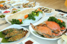 KBS 2TV 생생정보 오늘 맛집 위치 어디? 전어회, 고구마 치즈 곱창, 족발 묵은지 찌개  맛집