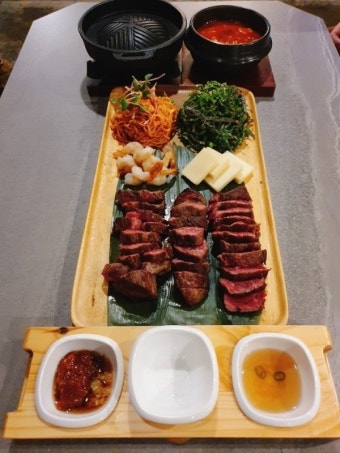 SBS '생방송 투데이' 오늘 방송 맛집은? 통장어버거, 스테이크 등 소개