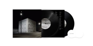 카더가든, APARTMENT LP 추가 발매..블랙 컬러 레코드로 변경