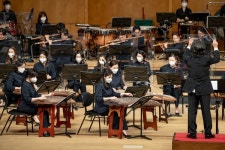 [리뷰] 따뜻한 봄날, 국립극장으로 떠나는 국악 마실 국립국악관현악단 정오의 음악회
