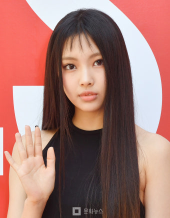 뉴진스 혜인, 그야말로 모델상 [포토]